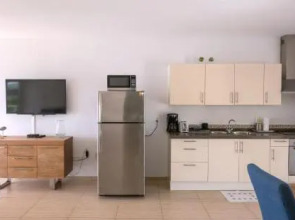 Whitehouse Lagun Apartments