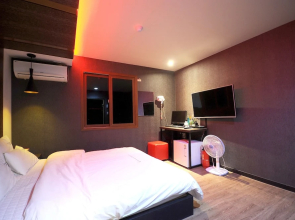 Vitamin Motel