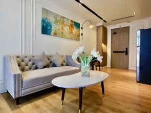S Home Apartment by DDH