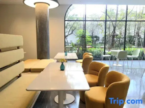 GO Hotel Bangkok Suvarnabhumi Airport