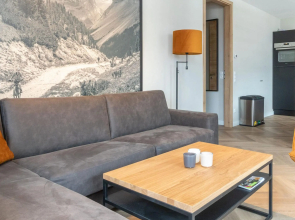 Stylish apartment with sauna, ski area at 600 m