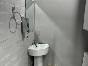 Friends Hostel (Фриендс Хостел)