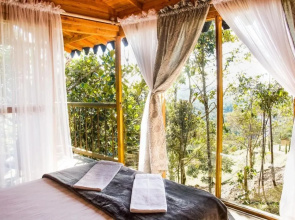 Hotel Nativos Real Guatape by DOT Cabana