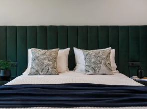 Glyfada Luxury Suites