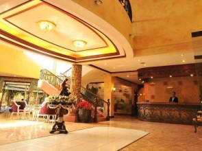 Queen Margarette Hotel Mauban