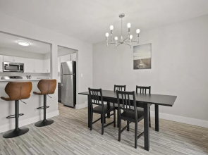 Stylish 2BR 2BA Stay in Prime Location