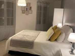 Cosy By DREAM APARTMENTS