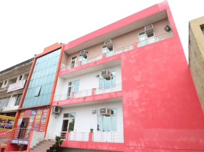 OYO 18943 Hotel Punjab Residency