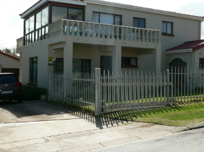 Heroldsbaai Holiday Home