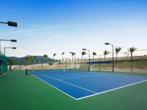 Cam Ranh Riviera Beach Resort & Spa