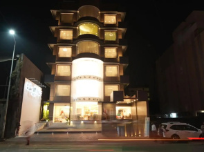 De Glance Hotel