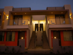 Leena Resort