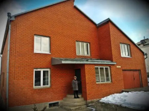 Guest House on Vologodskiy 5