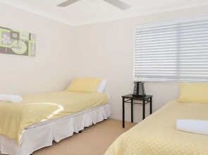 Casuarina Cove 1 - Free WiFi - Air Conditioning - East Ballina