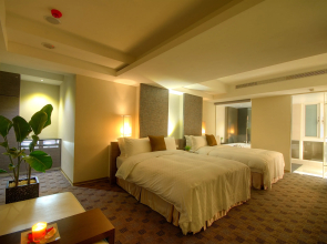 Kapok Hotel & Resorts