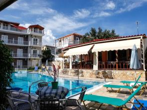 Amoudi Studios Apartments Hotel