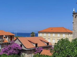 Apartments Neva Supetar