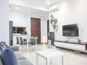Elegant And Comfy 2Br At Permata Hijau Suites Apartment