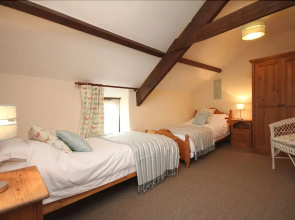 Self Catering Cottages at Handley Farm