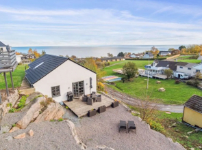 "Eleana" - 300m from the sea in Bornholm