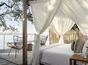 Victoria Falls River Lodge