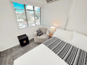 Gladstone Apartments