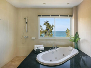 Seapine Beach Golf and Resort Hua Hin