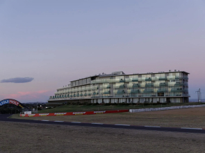Rydges Mount Panorama Bathurst