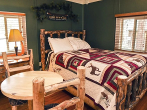 Triple R Cottages: 4 1 Bedroom Cabin