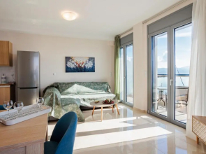 Georgia seaview apartment B1