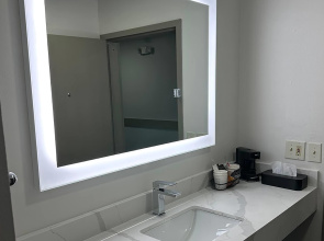 Super 8 by Wyndham La Grange KY