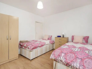 Impeccable and Welcoming 3-bed House in London