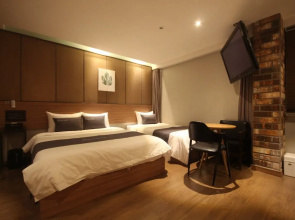 Gimhae Eobangdong Hotel The May