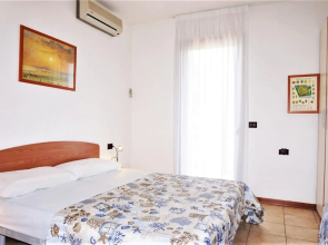 Nice villa in Caorle with shared pool