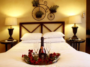 Opikopi Guest House