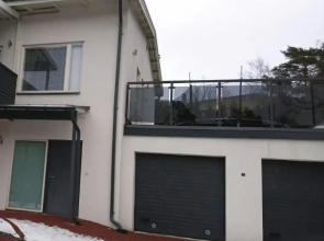 Solakalliontie Row House