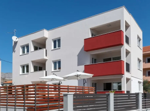 Apartment house Ivan John