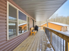 Northwoods Escape: Lakeside Retreat w/ Deck