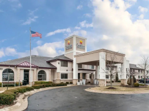 Holiday Inn Express And Suites Napoleon