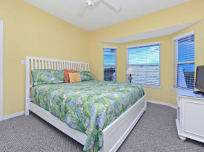 Pineapple Palms - 1276978