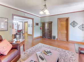 Walk to Main Street: Charming Roswell Home!