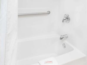 Super 8 by Wyndham Morton Grove/Chicago