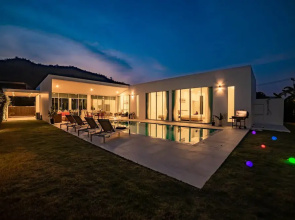 Modern 4 Bedroom Pool Villa PMK-A2