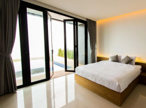 Sunshine Paradise Resort