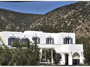 Theasis Sifnos Apatments