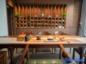 Wuyishan Rongjingshu Hotel