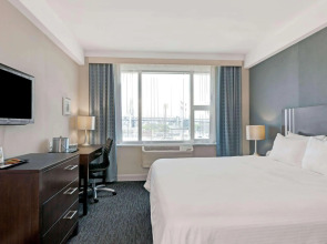 Wyndham Garden Long Island City Manhattan View Hotel