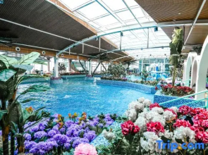 Blue Top Hot Spring Resort (Qinhuangdao Fira Resort)