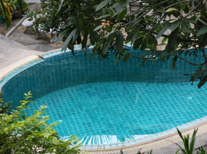 Baan Lukkan Patong Resort