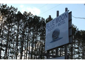 Blue Moon Resort and Motel
